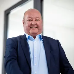 Geschäftsführer Leonhard Braig – © MAYRHÖNES Metallumformung GmbH