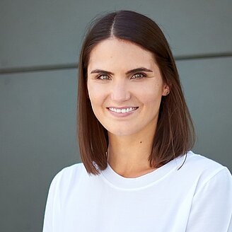 Portrait Frau Muthmann – © Brückner Trockentechnik GmbH & Co. KG / Privat/Non-kommerziell